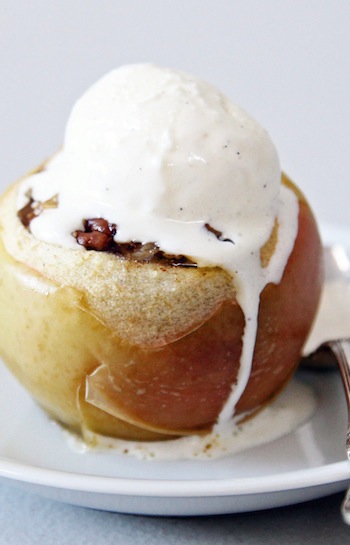 Skinny Fast-Fix Baked Apple Sundae