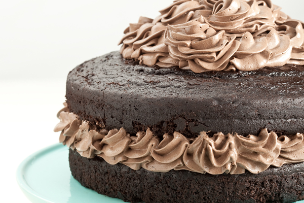 Unbelievable Chocolate Cake With Chocolate Cream Frosting