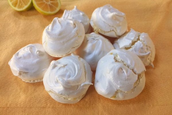 Lemon Meringue Pie Meringues