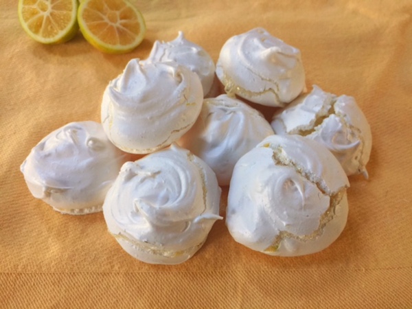 Lemon Meringue Pie Meringues