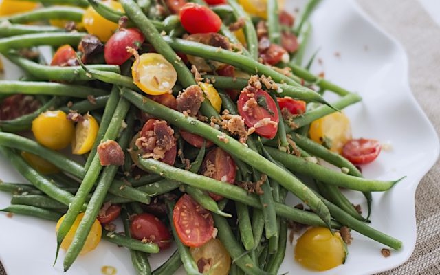 Green Beans with Tomatoes and Bacon