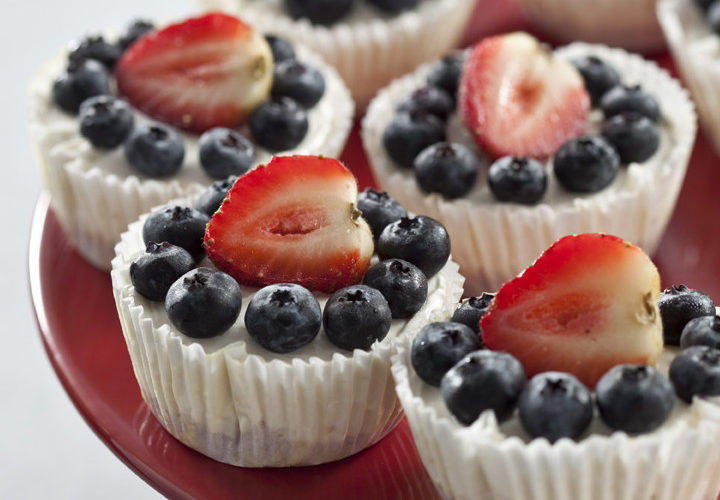 No-Bake Red, White and Blue Cheesecake Cupcakes