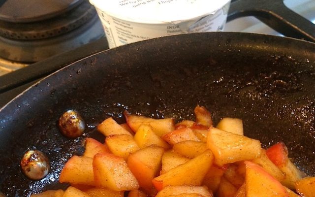 Warm Sweet Cinnamon Apples – For Two