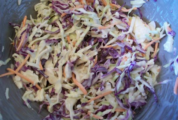 Classic Creamy Coleslaw