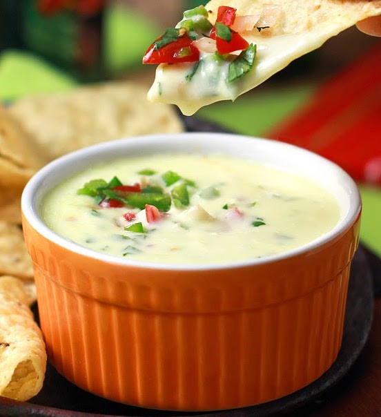 Quick & Easy Queso Dip